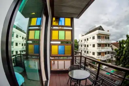 The Arak Bed Bar and Hostel - 69
