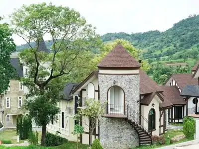 Breeze Hill Resort - 121