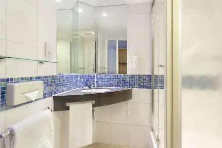 Holiday Inn Express London - Park Royal by IHG - 30