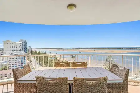 Crystal Bay on the Broadwater - 221
