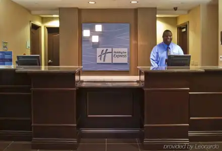 Holiday Inn Express & Suites Fresno South by IHG - 13