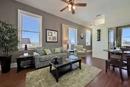 30A Inn & Suites - 98