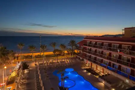 Universal Neptuno - Adults Only - 15
