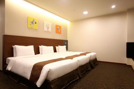 Skypark Myeongdong II - 26