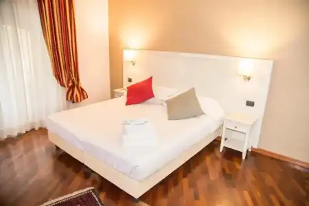 Inn Rome Rooms & Suites - 31