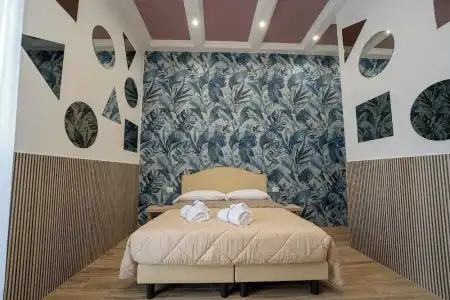 H. G. Boutique Toledo Napoli Centro - 76