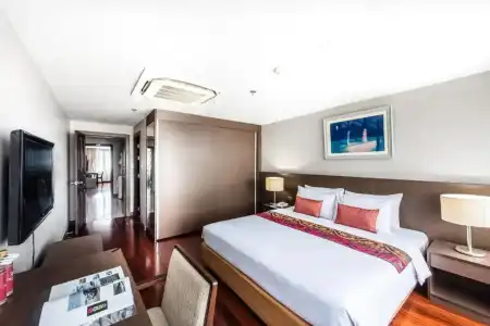 Royal Suite Bangkok - 30