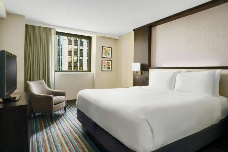 Courtyard by Marriott New York Manhattan/Times Square - 6