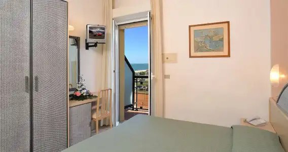 Ausonia - 6