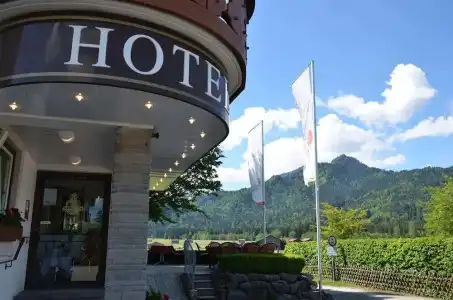 Cafe Fuggerhof - 16
