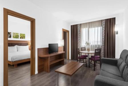 Hilton Garden Inn Malaga - 4