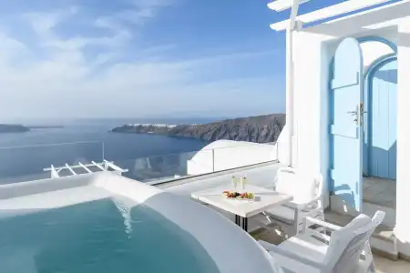 Above Blue Suites - 20