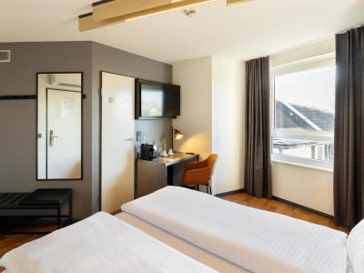 B&B Düsseldorf-Hbf - 2
