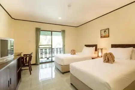 Dolphin Bay Beach Resort - 43
