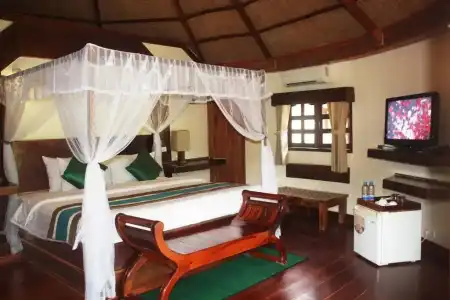 Royal Mayura Resort - 66
