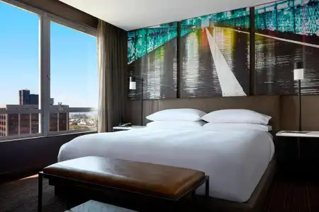 New York Marriott at the Brooklyn Bridge - 6