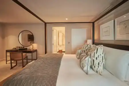 The Westbury - 101