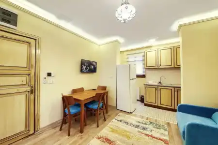 Katelya - 180