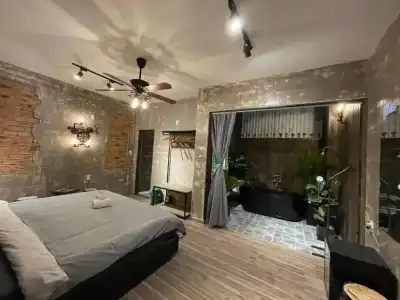 Lucas Inn - 62