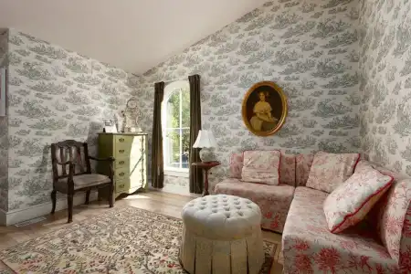 The Old Bank House - 145