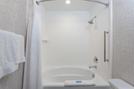 Holiday Inn Express Los Angeles Airport by IHG - 69