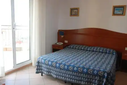 Tritone - 37