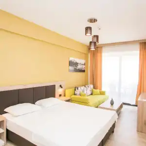ApartKasmi - 2