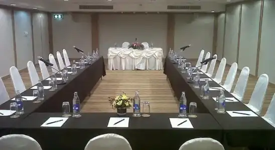 Imperial Hua Hin Beach Resort - 8