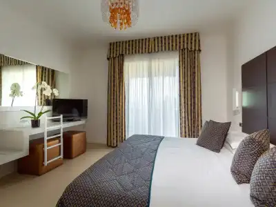 Continental Wellness & Spa - 110