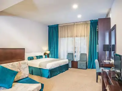 Signature Apartments & Spa - 4