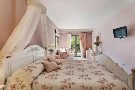 Aerinon Guesthouse - 48