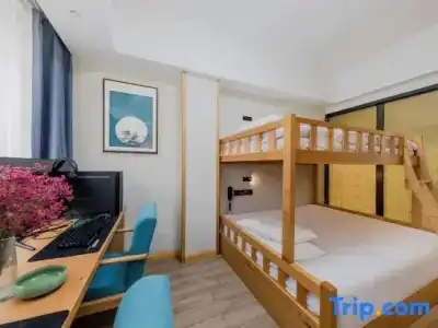City Beach Resort - 111