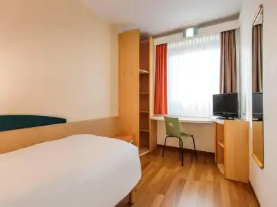 Ibis Berlin Messe - 32