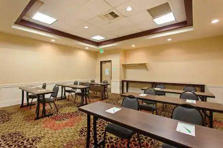 Holiday Inn Express And Suites Seattle Downtown - Lake Union by IHG - 10