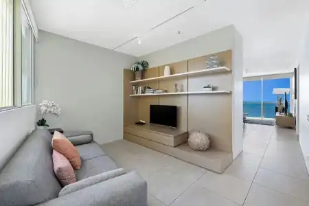 ULTIQA Air On Broadbeach - 353