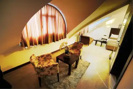 Lavin Otel - 6