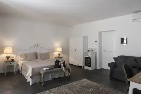 Palazzo Natoli Boutique - 128