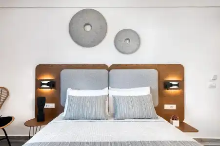 Volcanic Arc Suites - 73