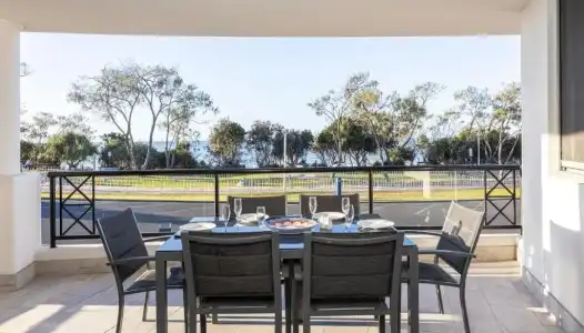 Bay Royal Apartments - 252