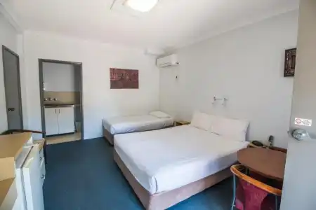 Port Aloha Motel - 61