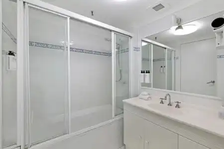 ULTIQA Beach Haven At Broadbeach - 218