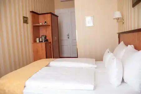 Opera Suites - Self Check-in - 57