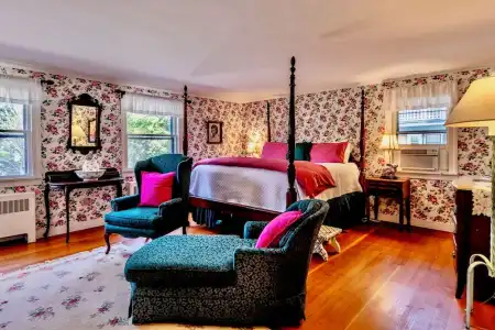 Wilburton Inn - 249