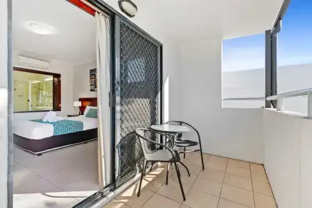 Coffee House Apartment Motel - 27