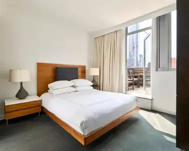 Smyth Tribeca - 83
