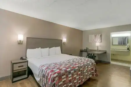 Red Roof Inn Baltimore - 27