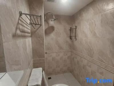 V Check Inn Sukhumvit 22 - 57