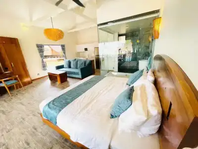 Absolute Beachfront Resort - 29