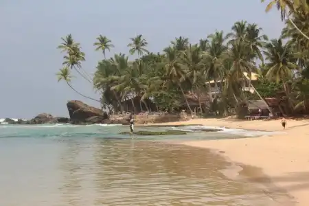 Sri Gemunu Beach Resort - 8