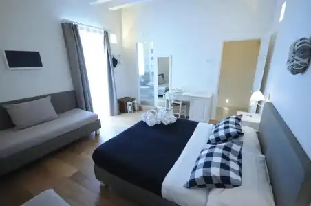 La Maison - 52